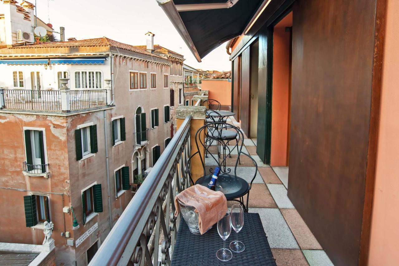 Hotel La Fenice Et Des Artistes Venice Exterior photo