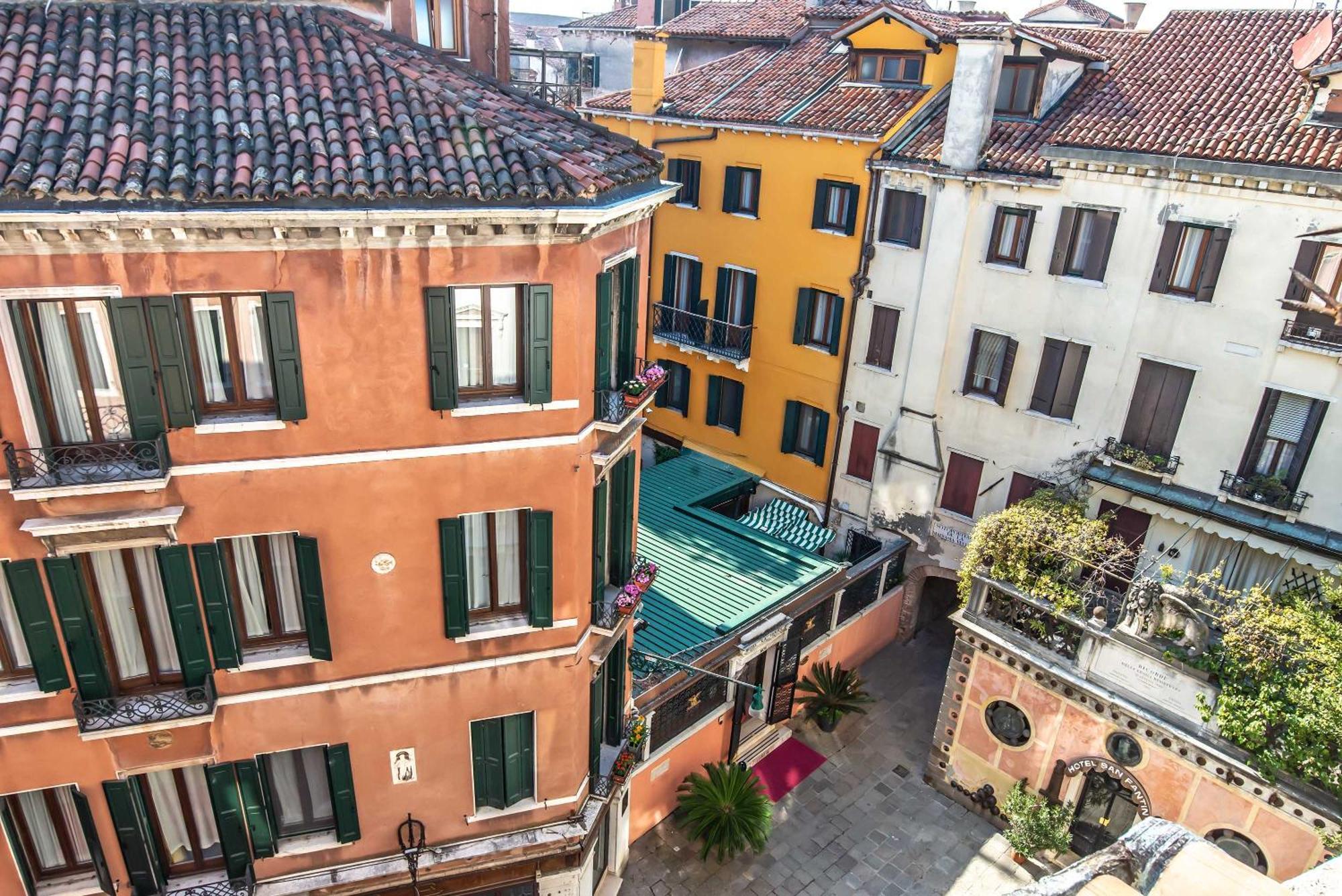 Hotel La Fenice Et Des Artistes Venice Exterior photo