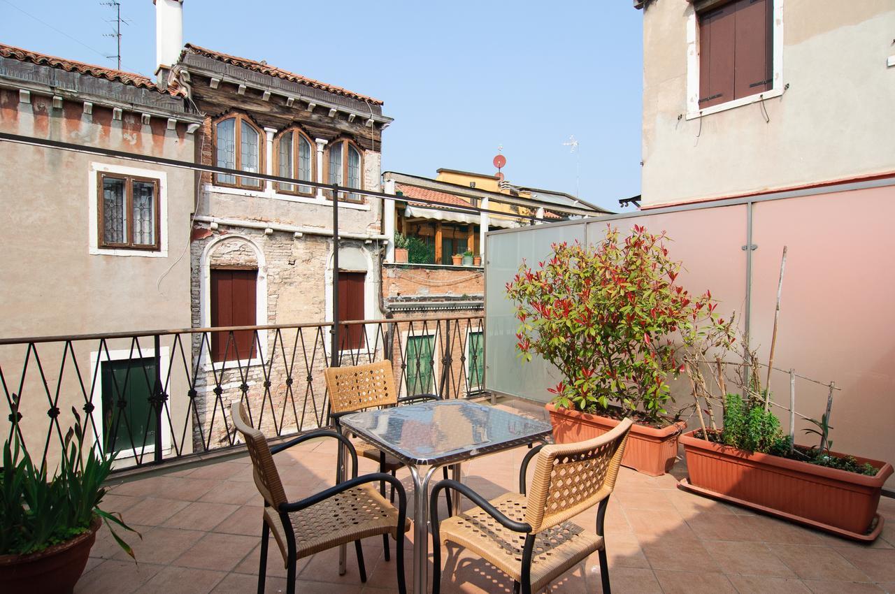 Hotel La Fenice Et Des Artistes Venice Exterior photo