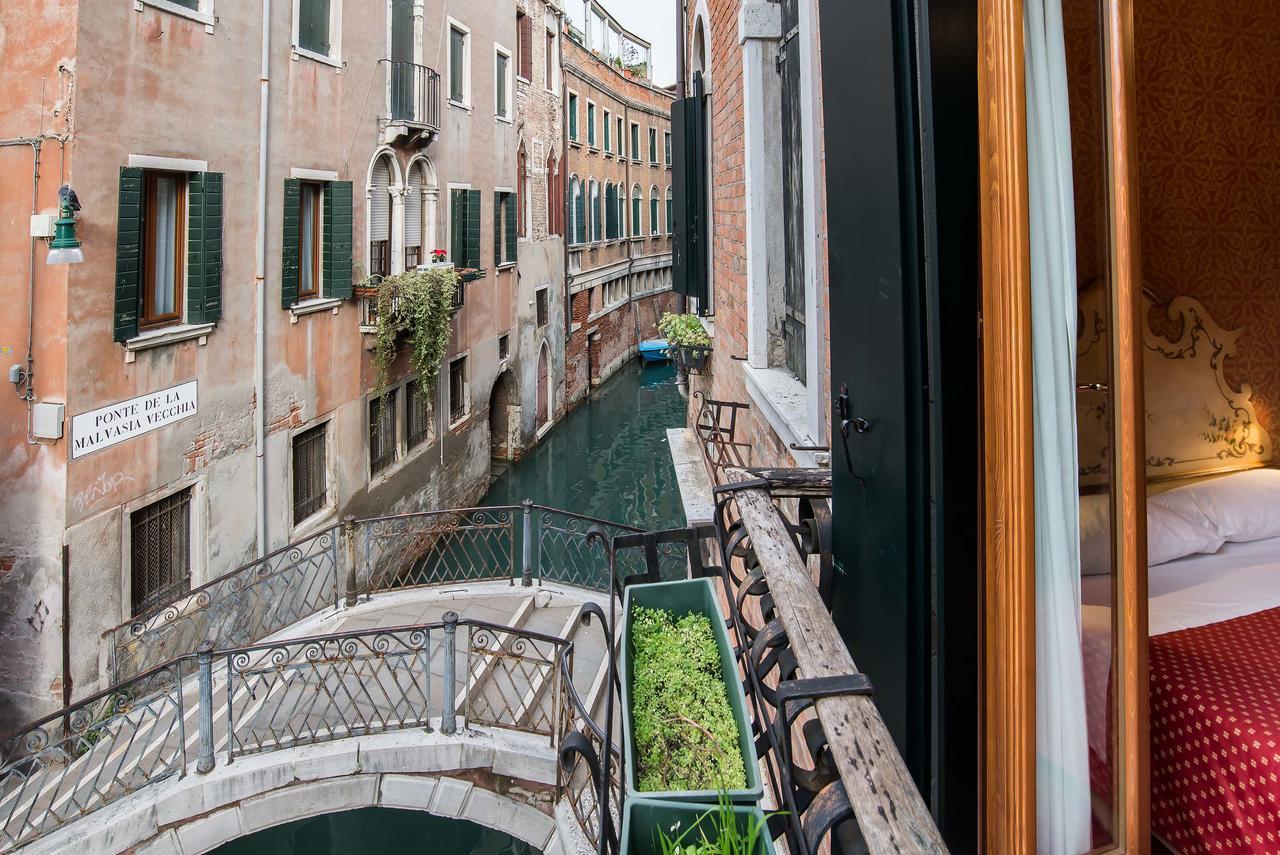 Hotel La Fenice Et Des Artistes Venice Exterior photo